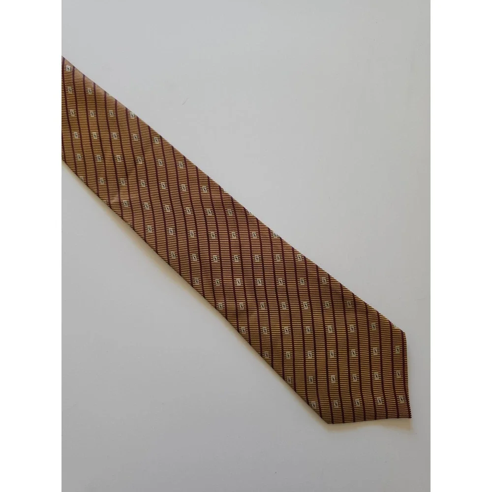 GUCCI 100% Silk Italy Preppy Old Money Maximalist Geometric‎ Striped Tan Tie